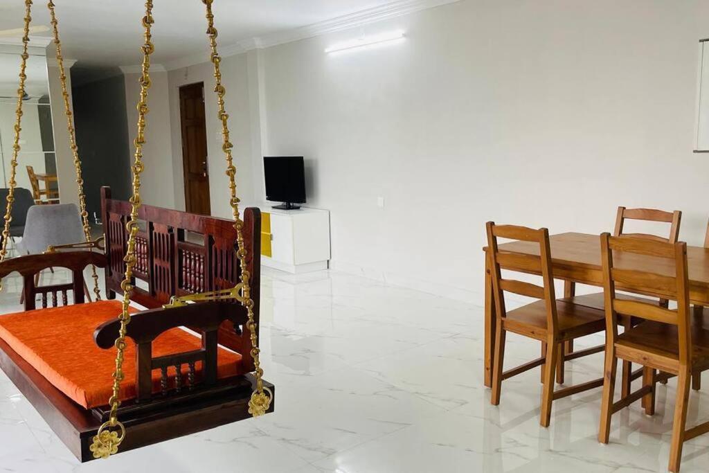 Rajamandiram 3Bhk Ac Apartment In Trivandrum Central Thiruvananthapuram Extérieur photo