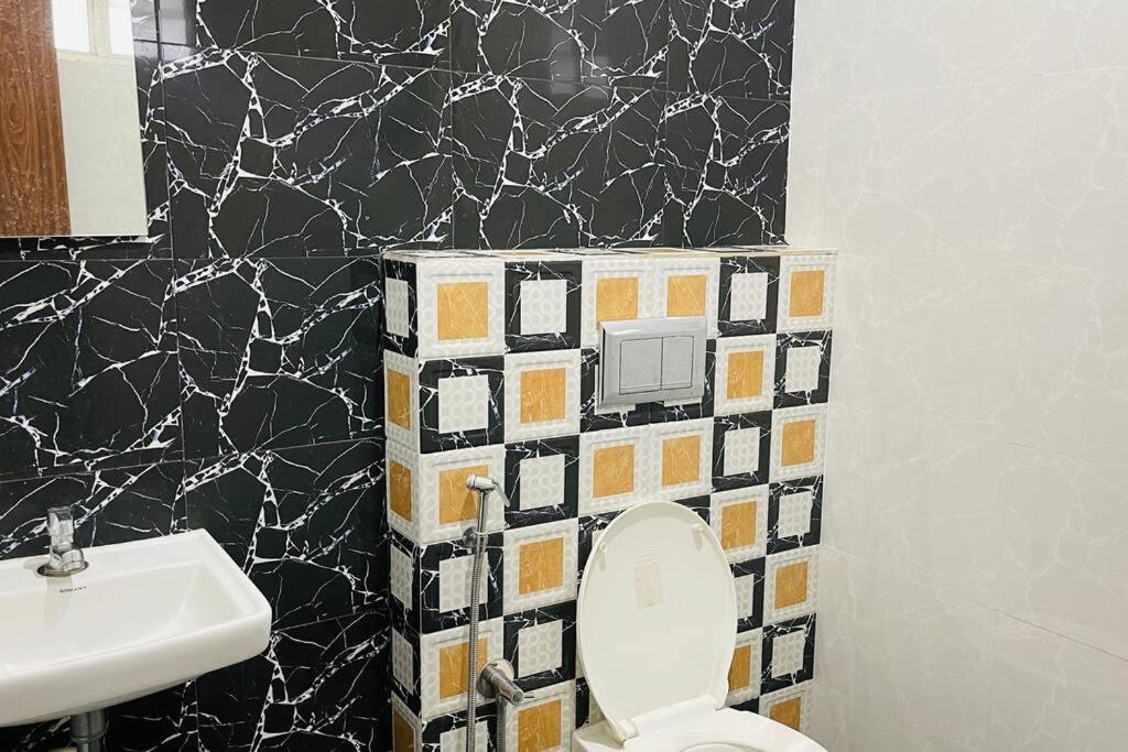 Rajamandiram 3Bhk Ac Apartment In Trivandrum Central Thiruvananthapuram Extérieur photo
